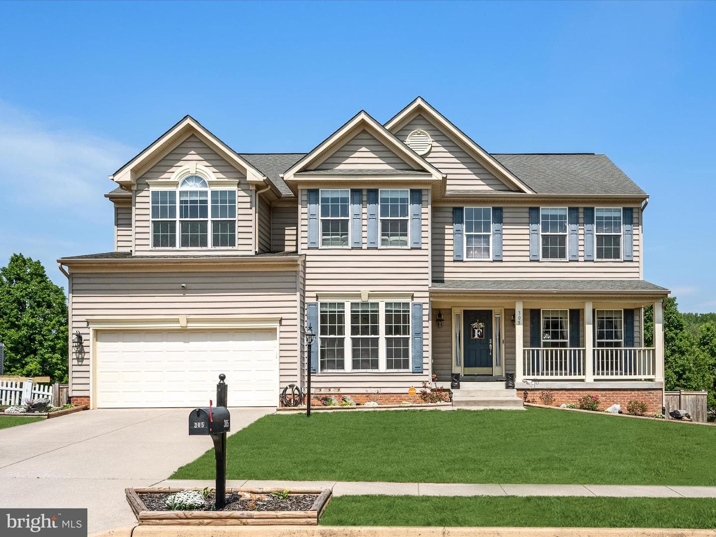 305 Fontana Circle photo 1