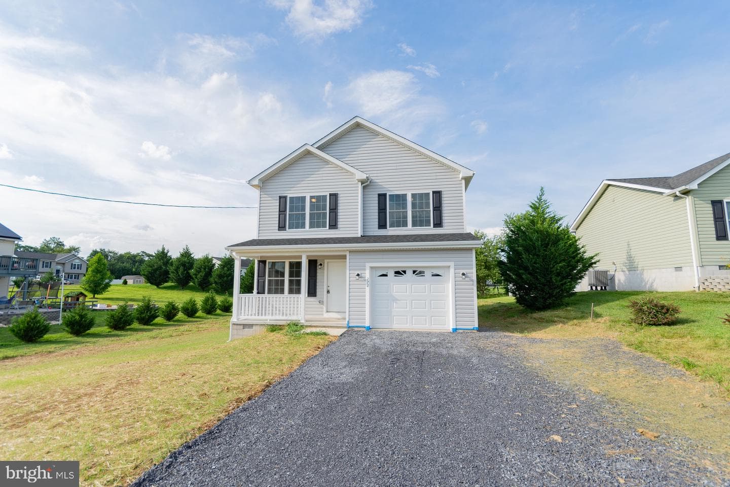 272 Larry Way photo 1