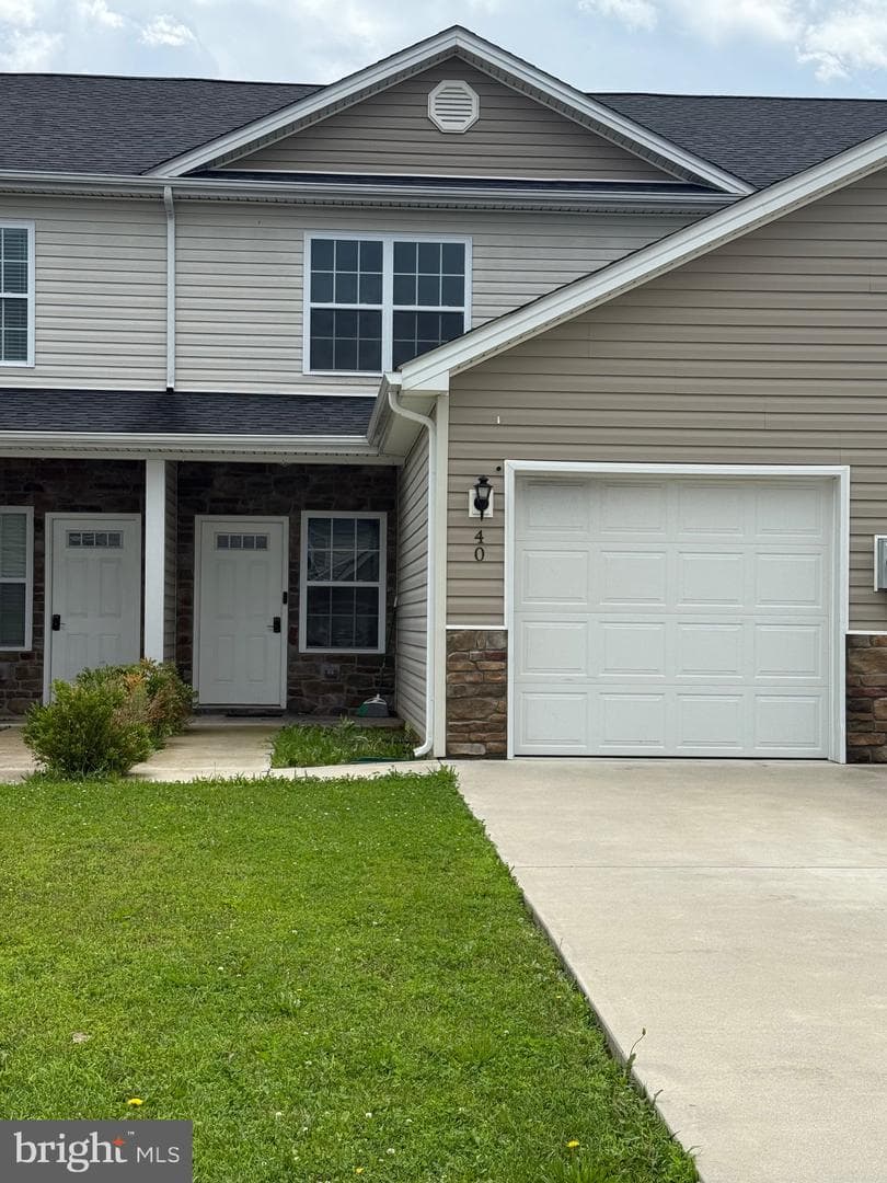 40 Beaulah Court photo 1