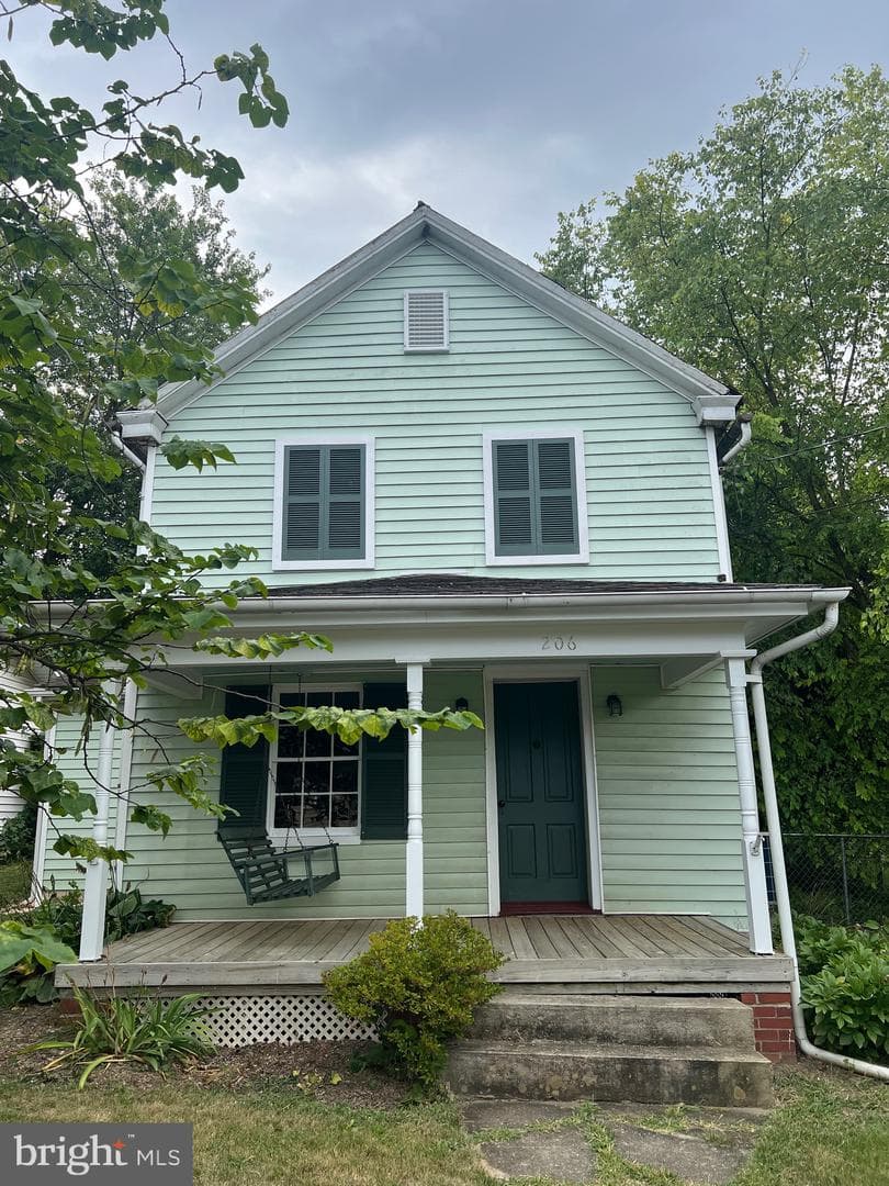 206 N Mary Street photo 1