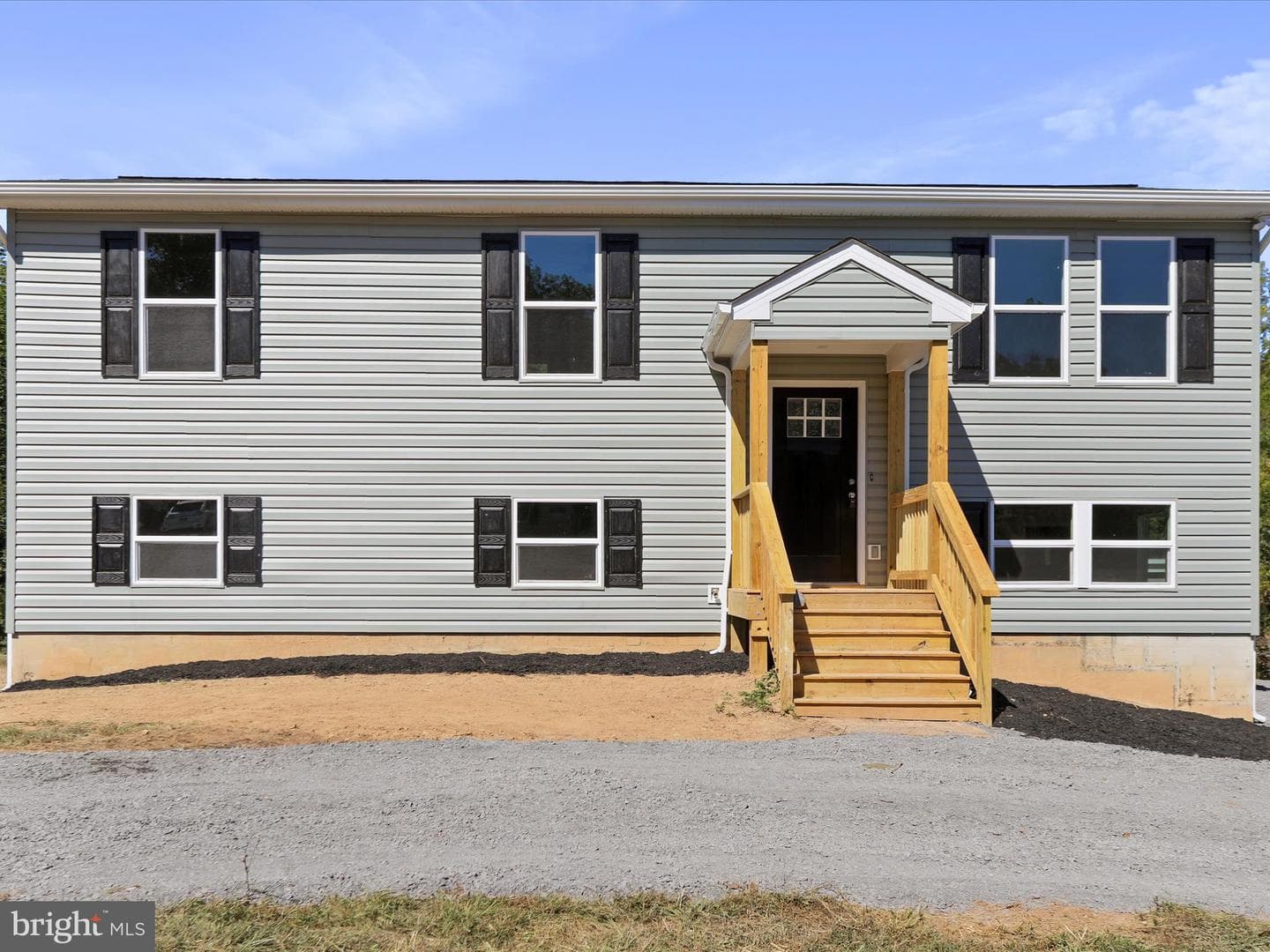 131 Jared Court photo 1