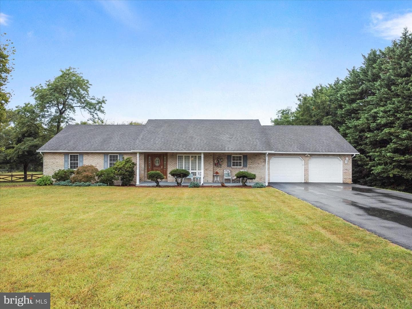 350 Ashton Drive photo 1
