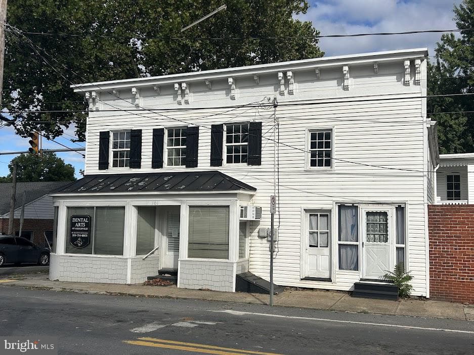 100 W Main Street photo 1
