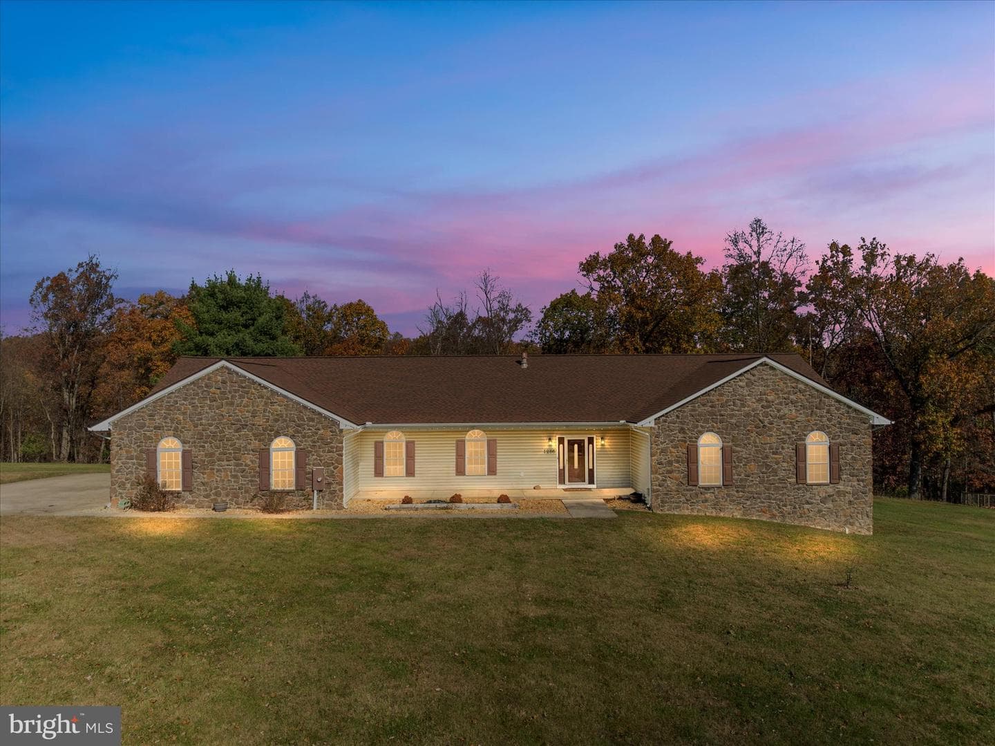 1286 Three Run Road photo 1