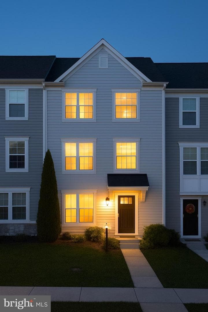 37 Britania Court photo 1