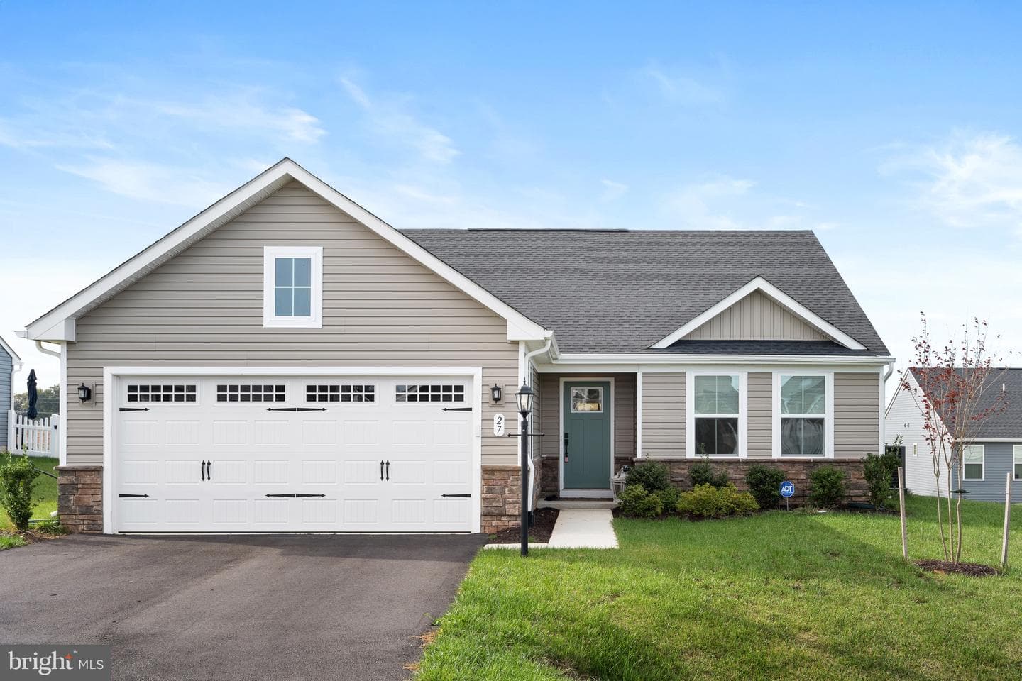 27 Wyoming Way photo 1