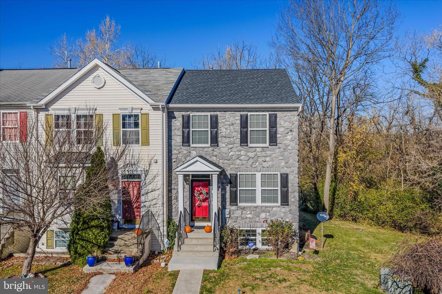 43 Scarboro Drive photo 1