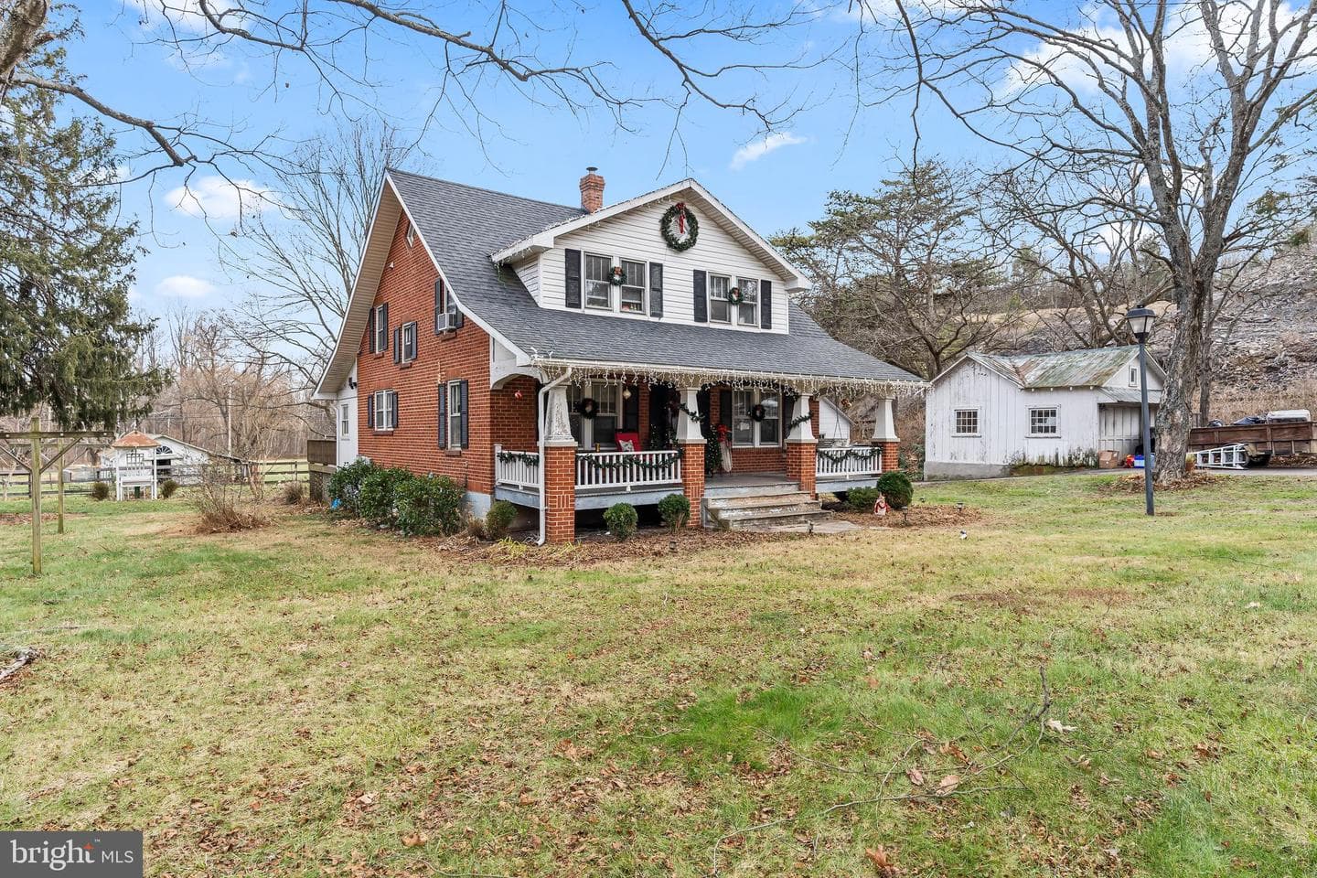 11178 Hedgesville Road photo 1