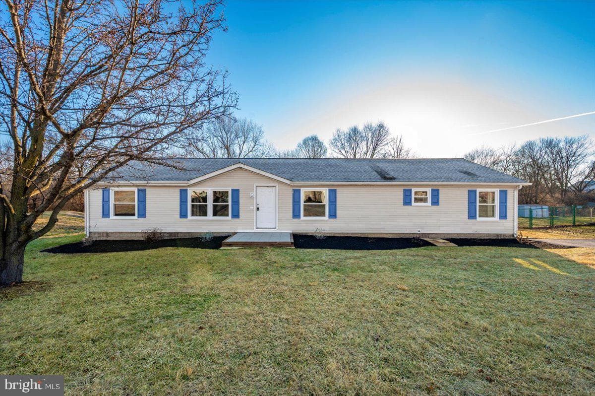 267 Teal Road photo 1