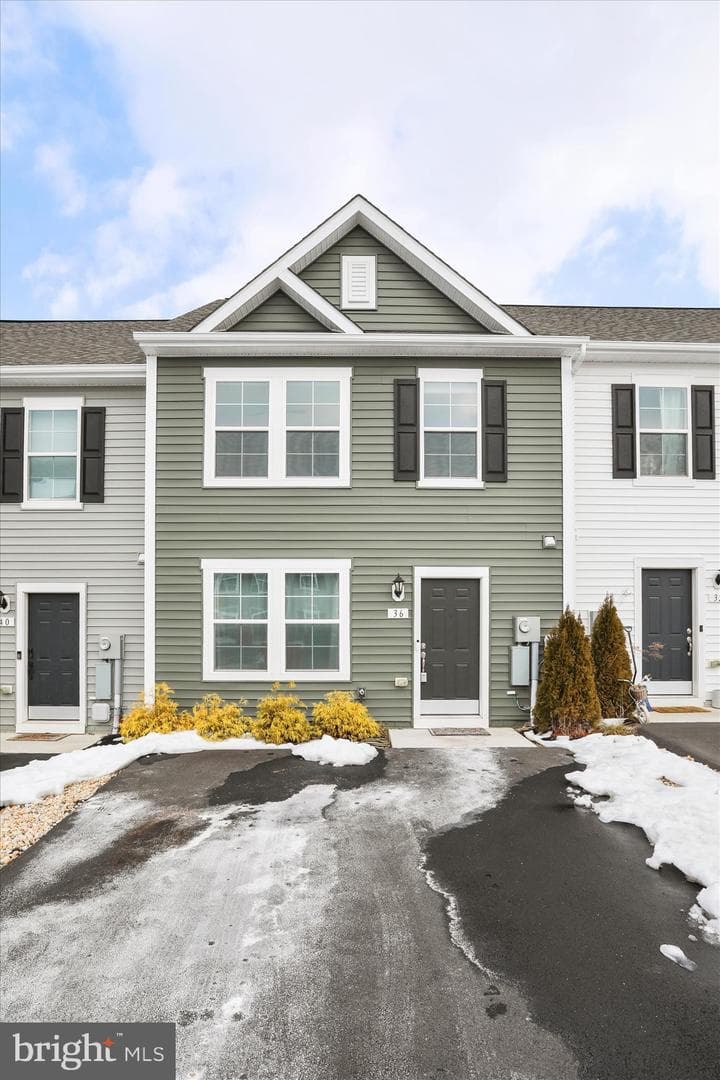 36 Gentle Breeze Drive photo 1