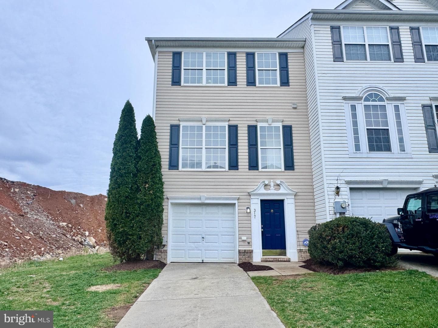 317 Bertelli Court photo 1