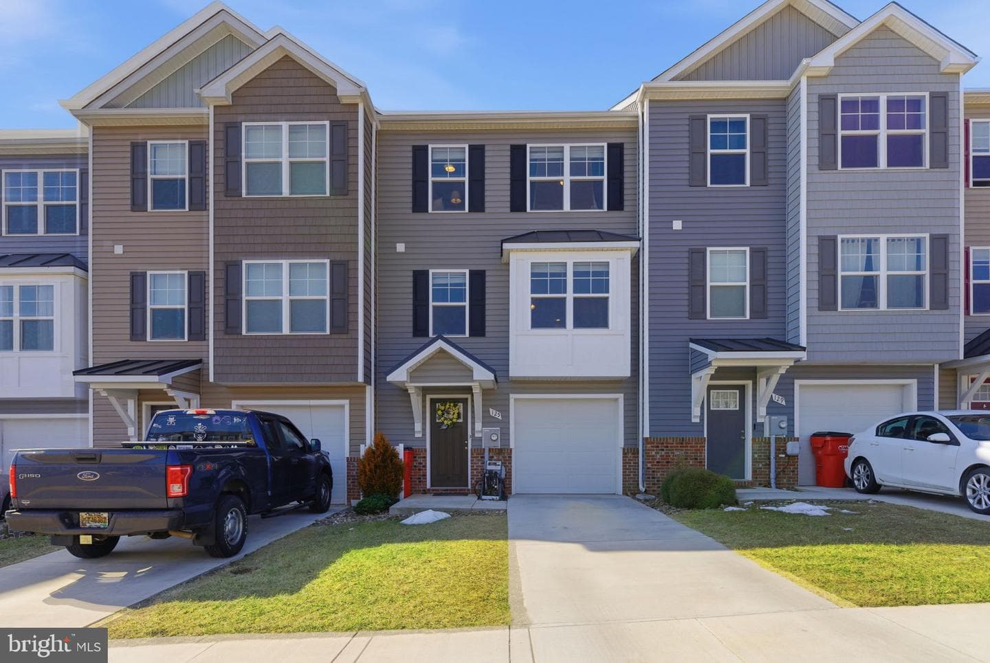 125 Carnes Way photo 1