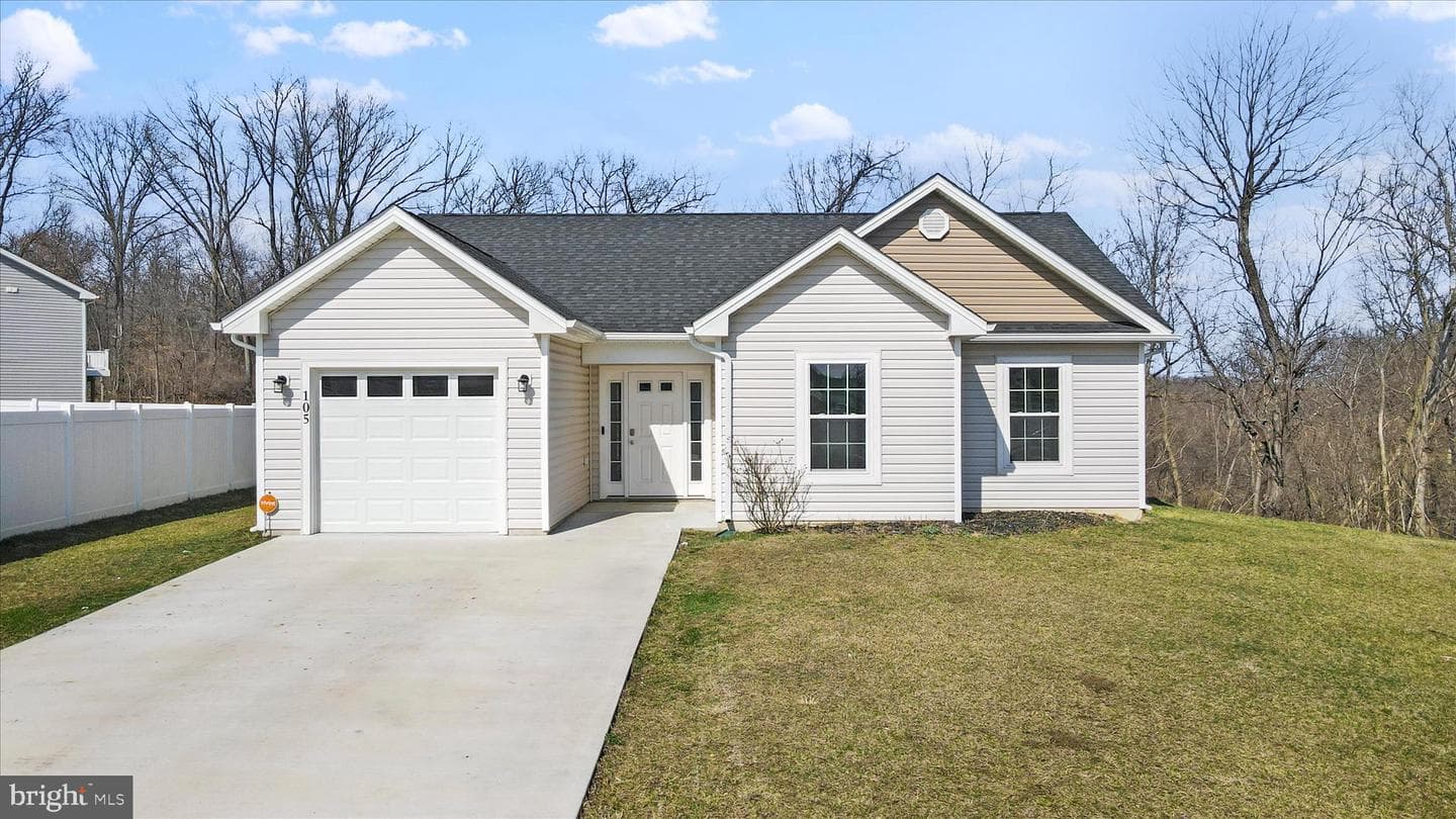 105 Whippet Court photo 1