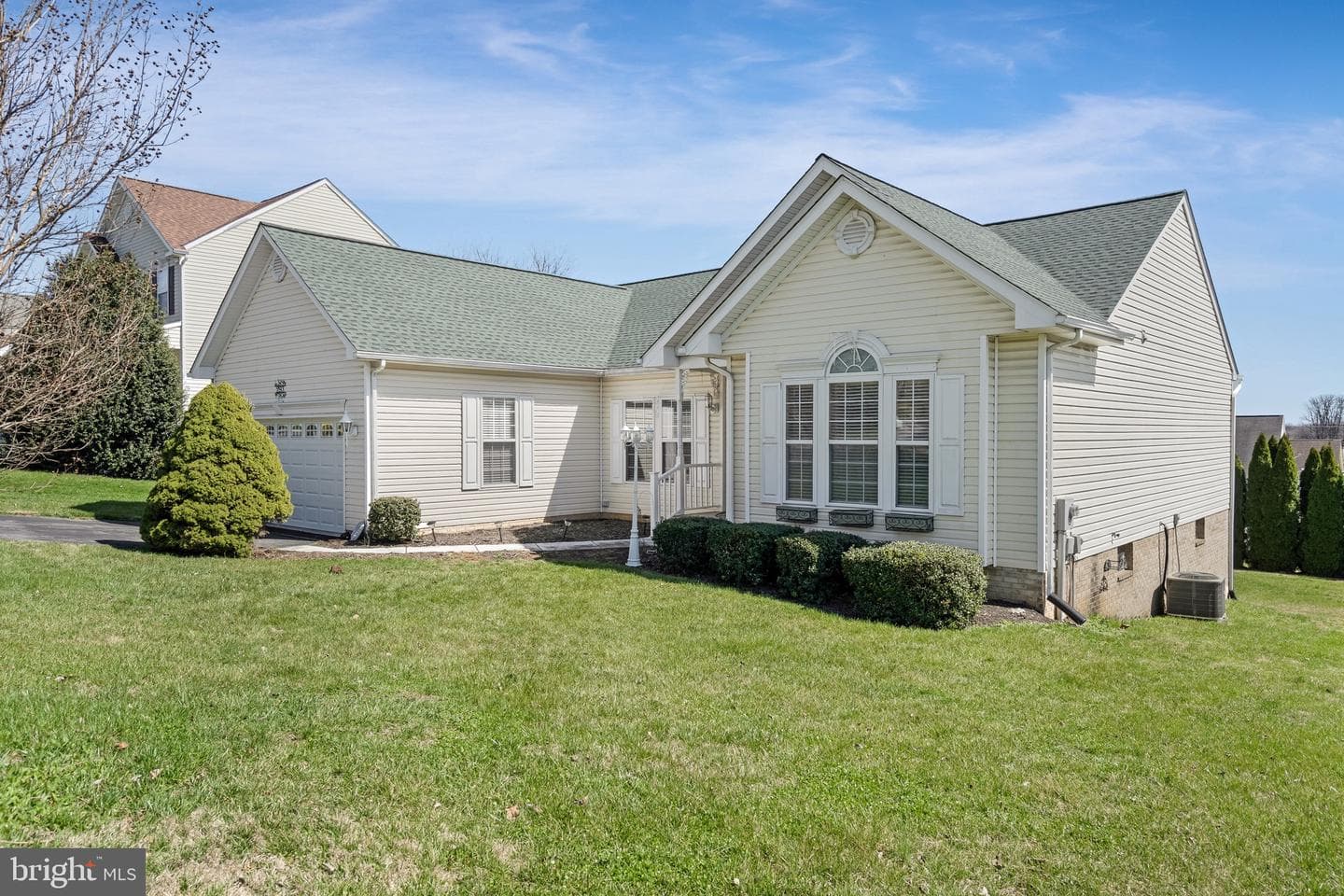 293 Pastoral Court photo 1