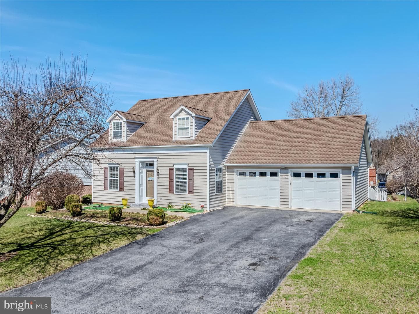 110 Artisan Way photo 1
