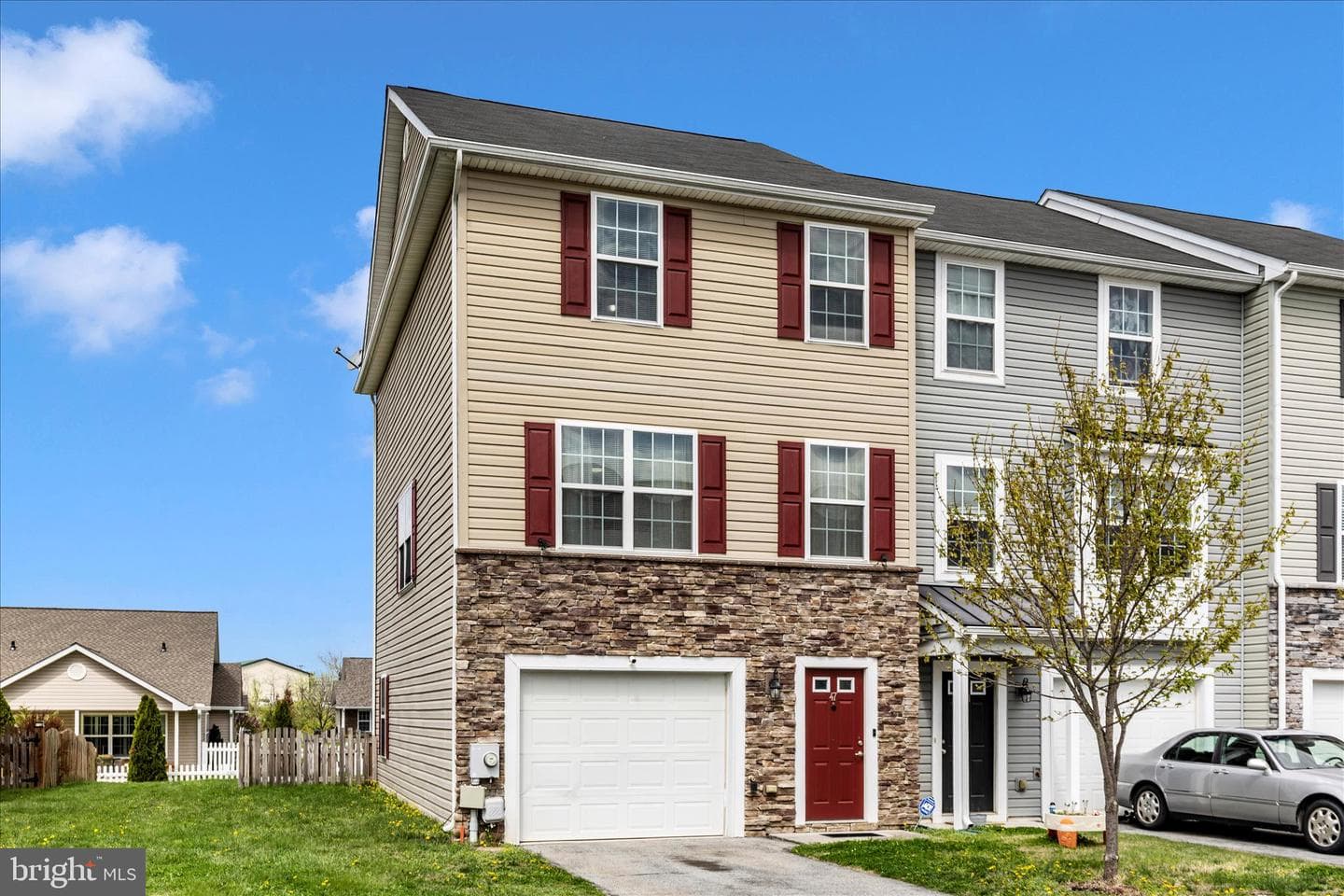 47 Carmody Lane photo 1