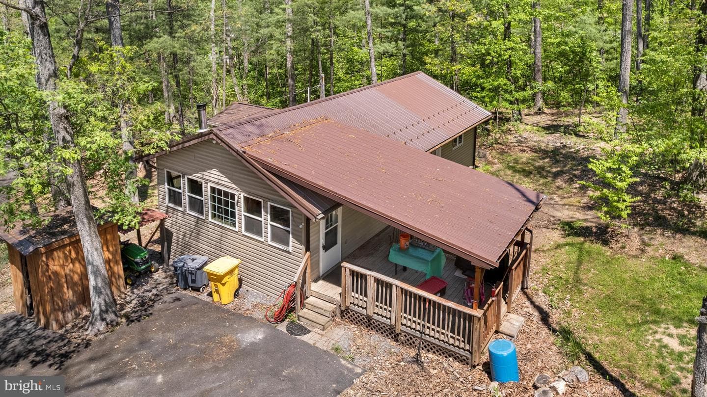 60 Birch Trail