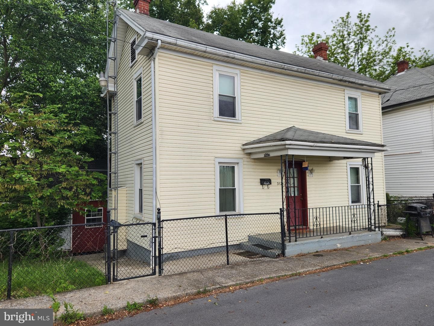312 Auburn Street