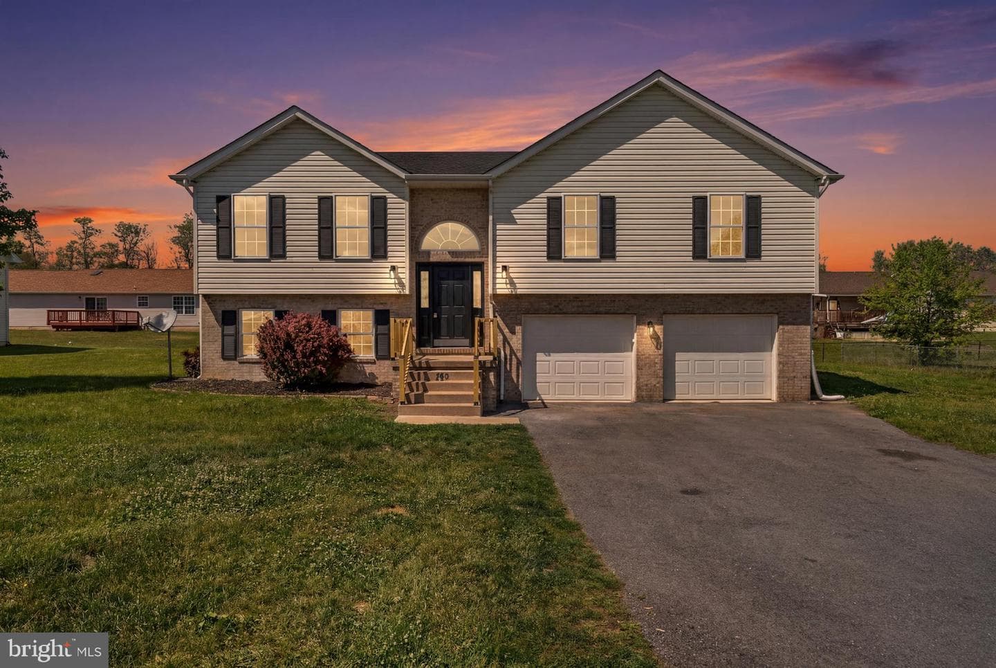140 Thayers Gull Drive photo 1