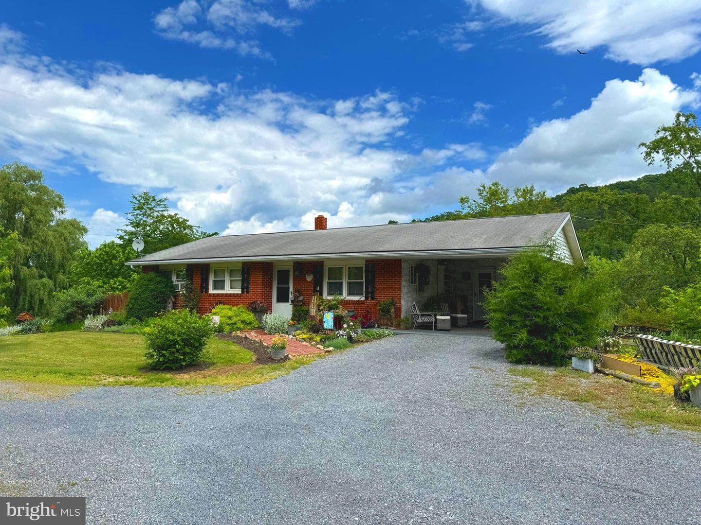 1750 Patterson Creek Road photo 1