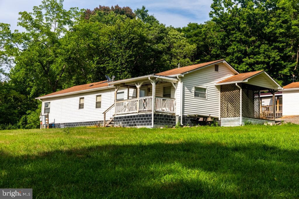 2152 Walnut Bottom Road photo 1