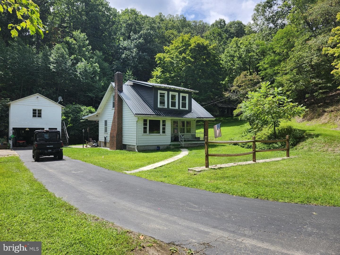 6836 State Road 55 photo 1