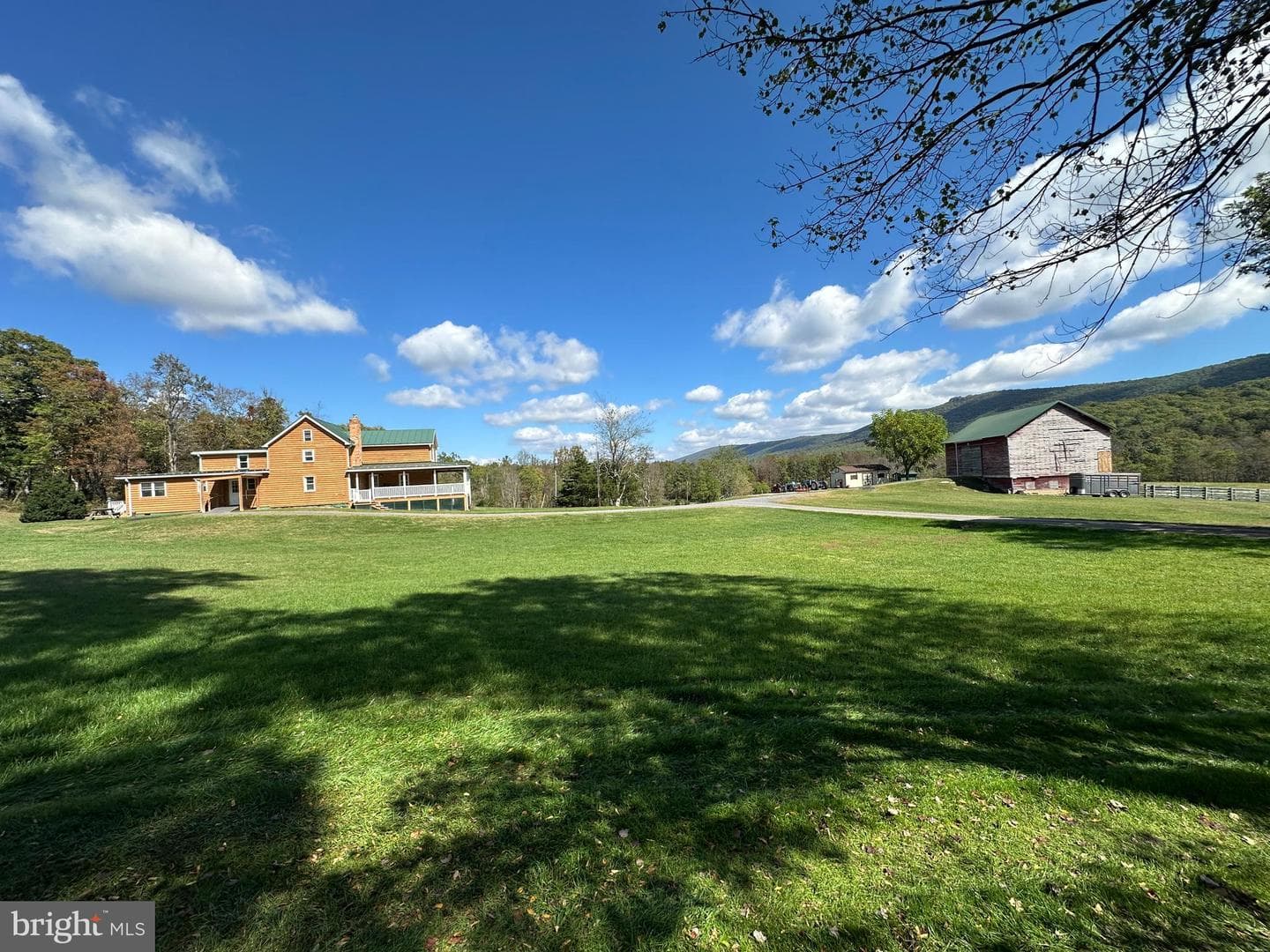 398 Spring Run Road photo 1