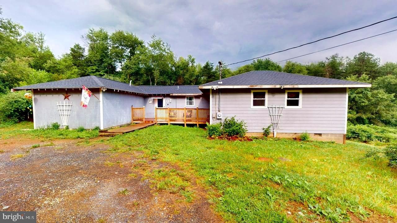 873 Delray Road photo 1