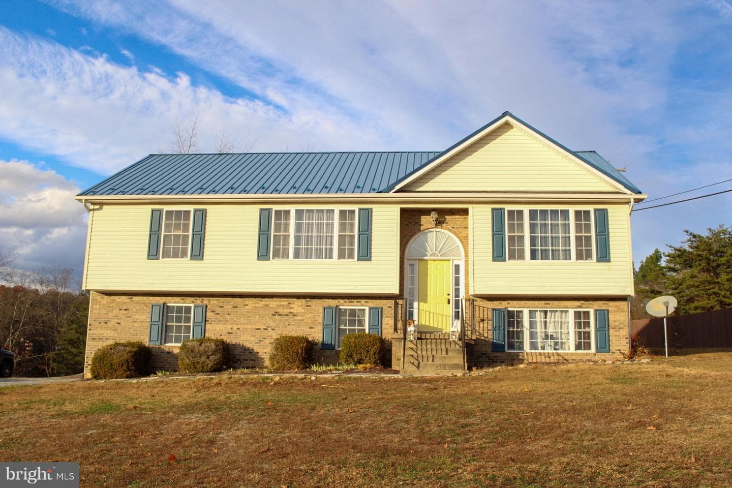 68 Scenic Drive photo 1