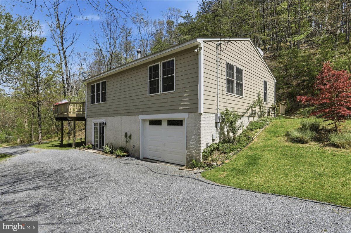 3837 Graces Cabin Road photo 1