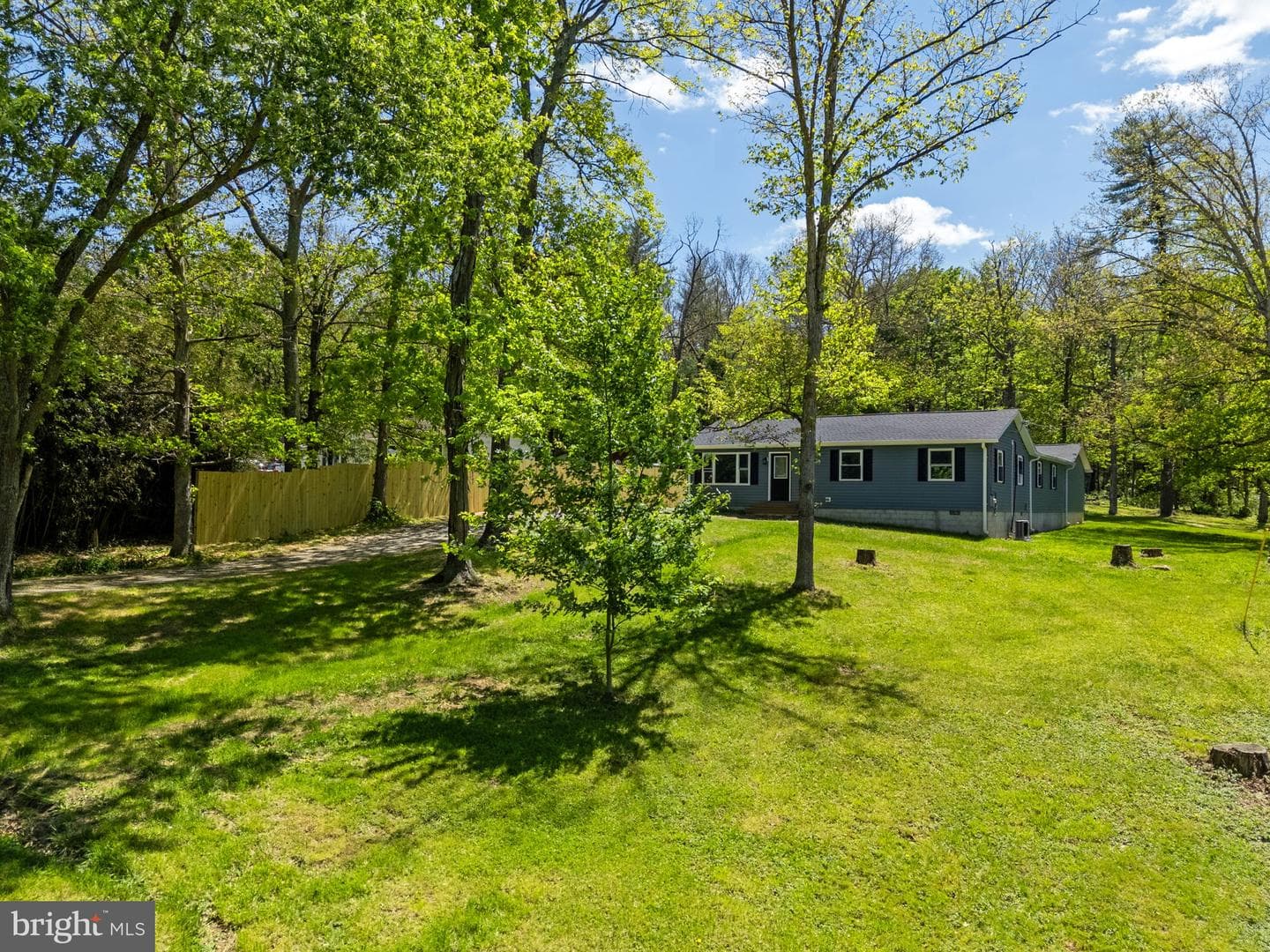 83 Autumn Lane photo 1