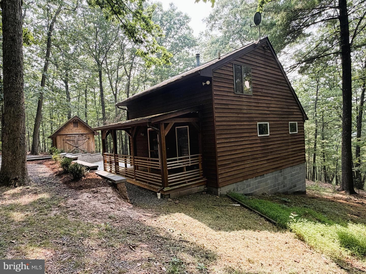 481 Feller Drive, Levels