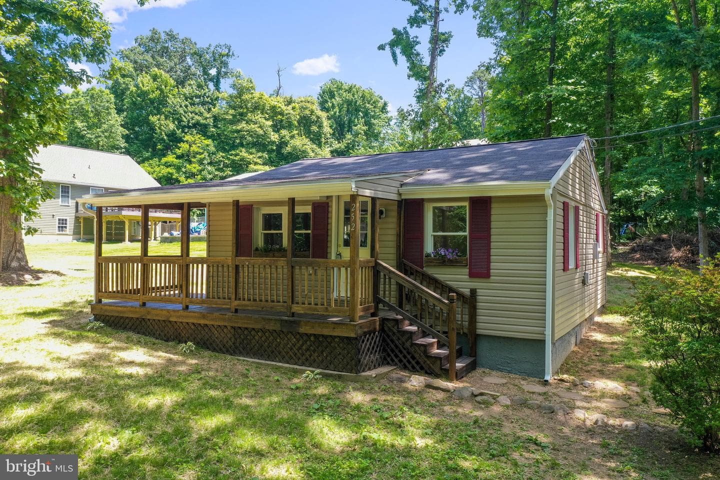 252 Blueberry Lane photo 1
