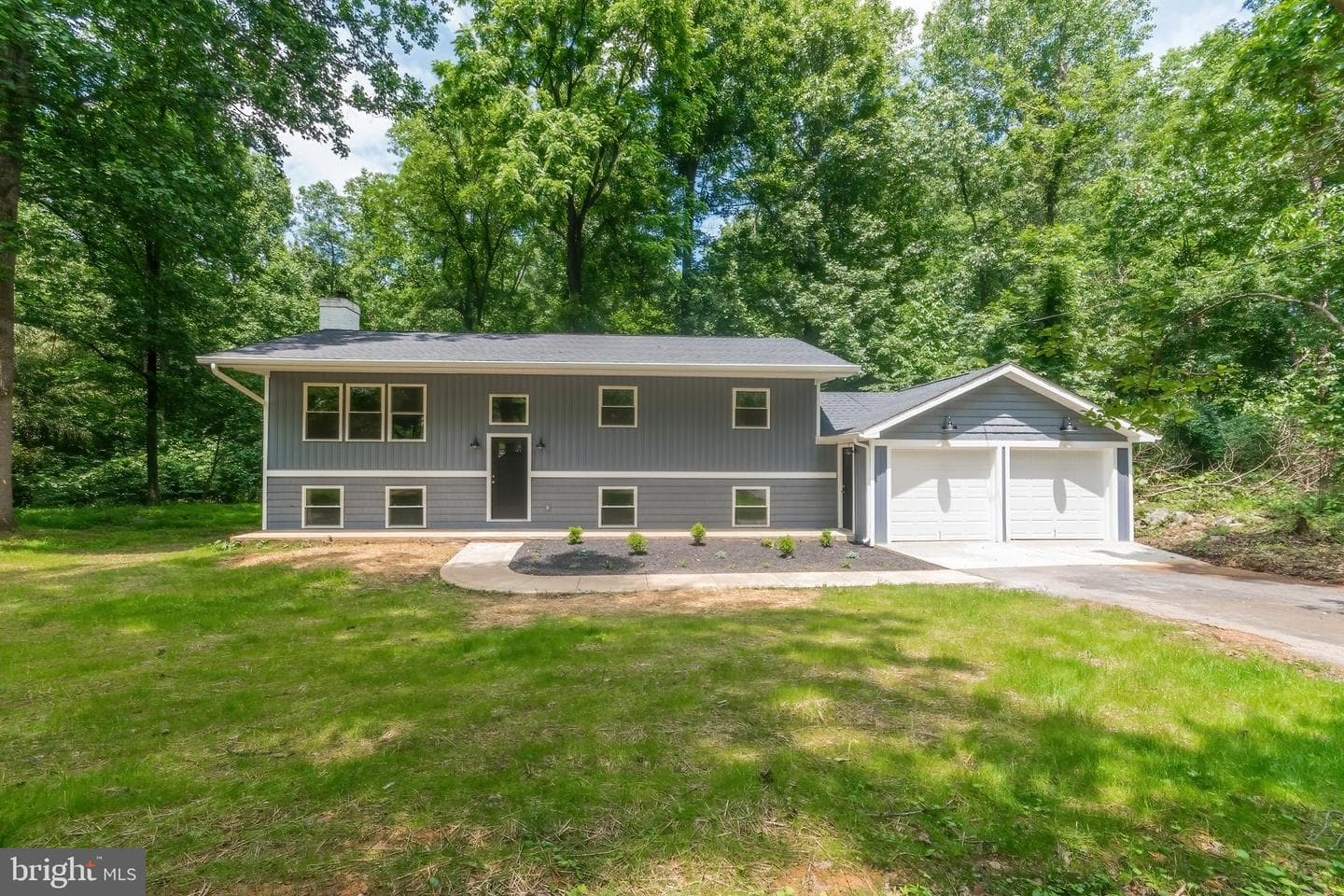 95 Devon Way photo 1