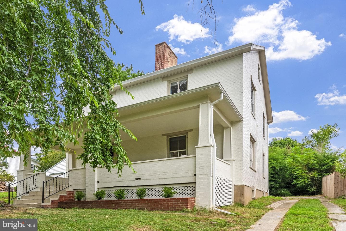 630 Washington Street photo 1