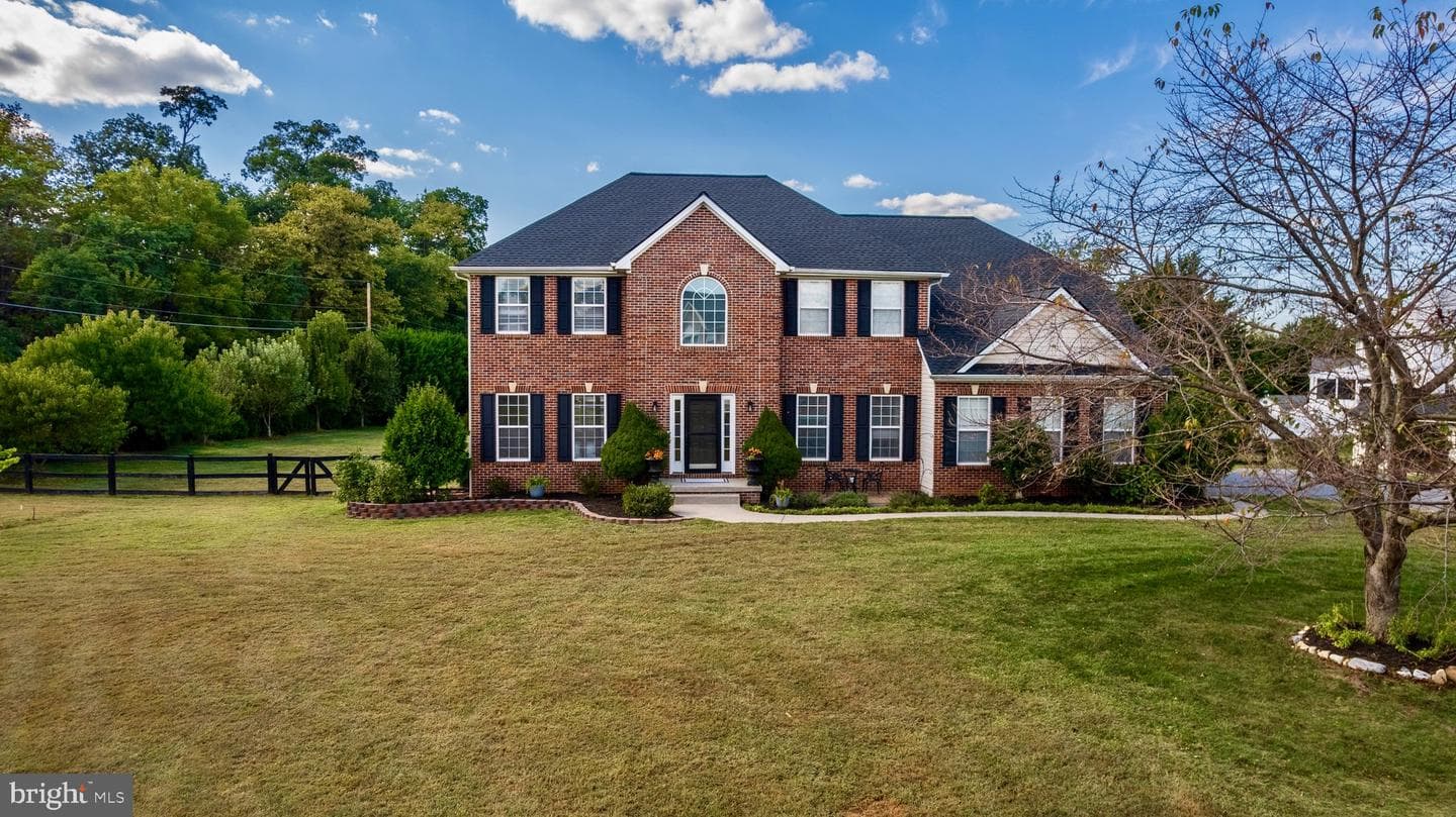 27 Costen Circle photo 1