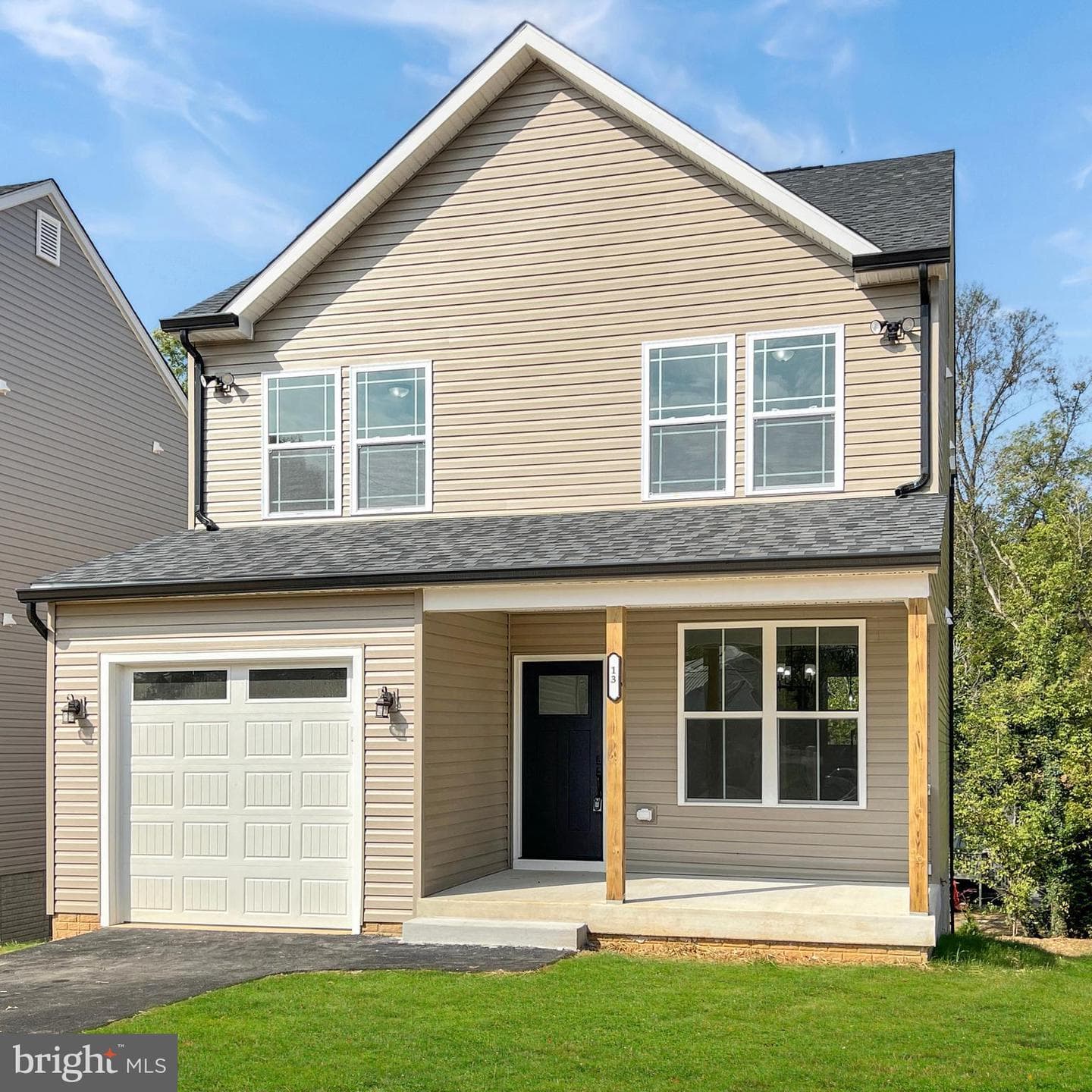 13 Onyx Lane photo 1