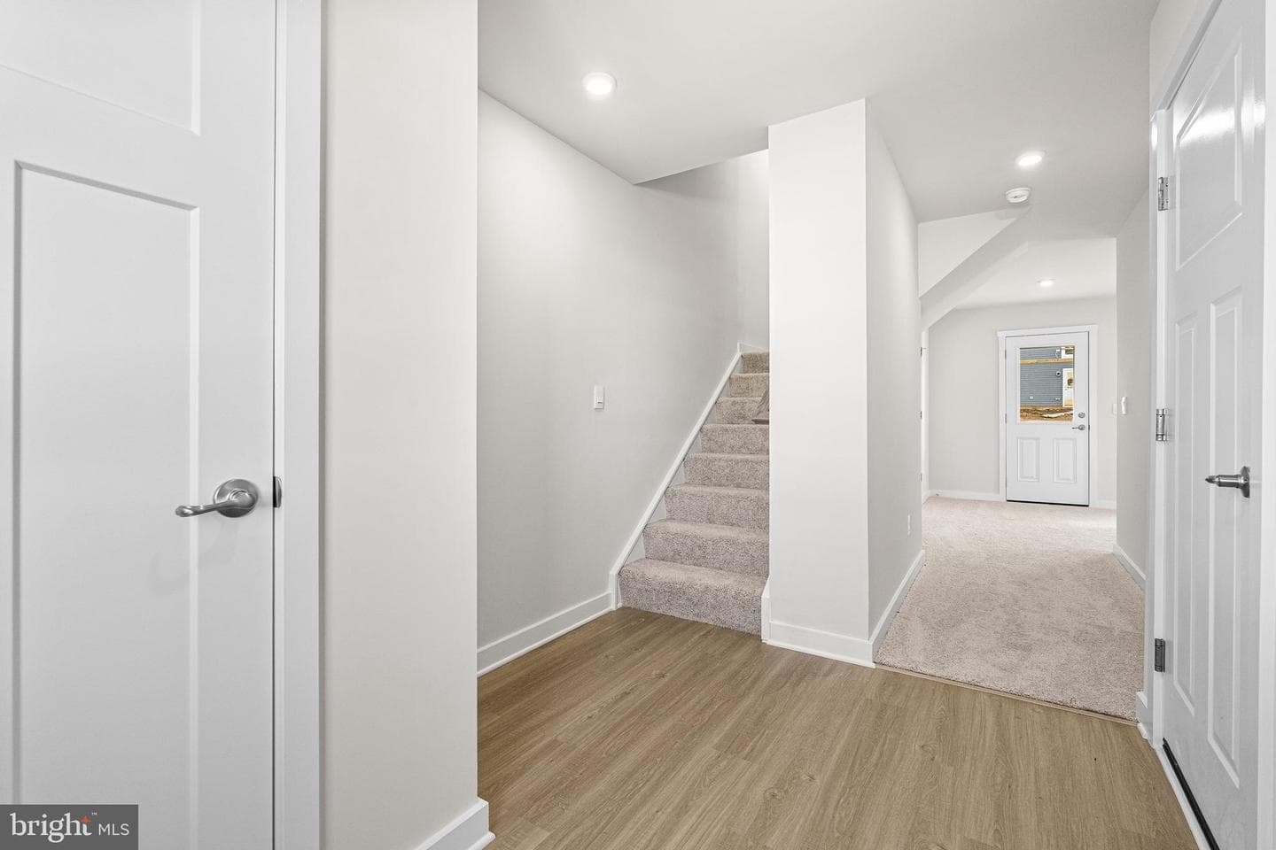 209 Huntwell West Avenue photo 1