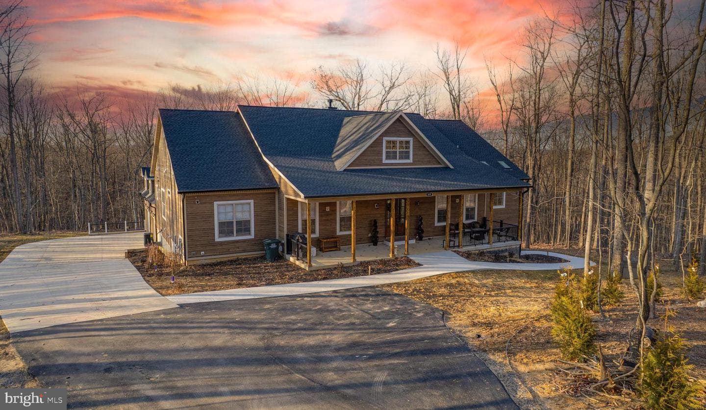 659 Waterside Drive, Harpers Ferry
