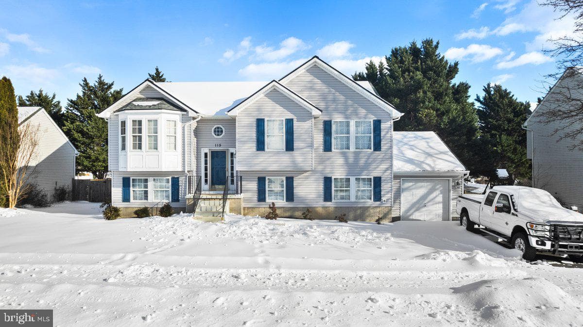 115 Crosswinds Drive photo 1