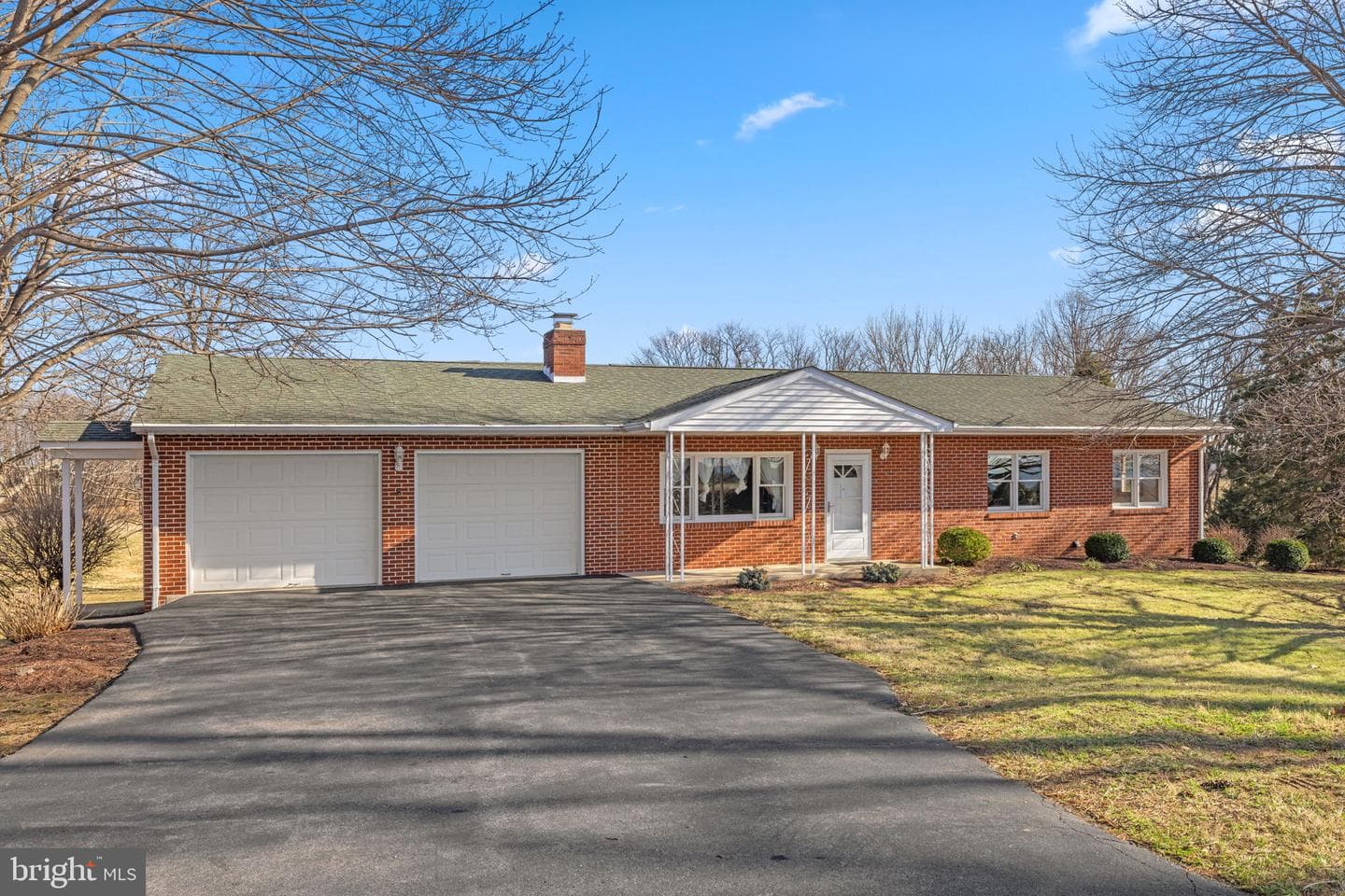 7737 Summit Point Road photo 1