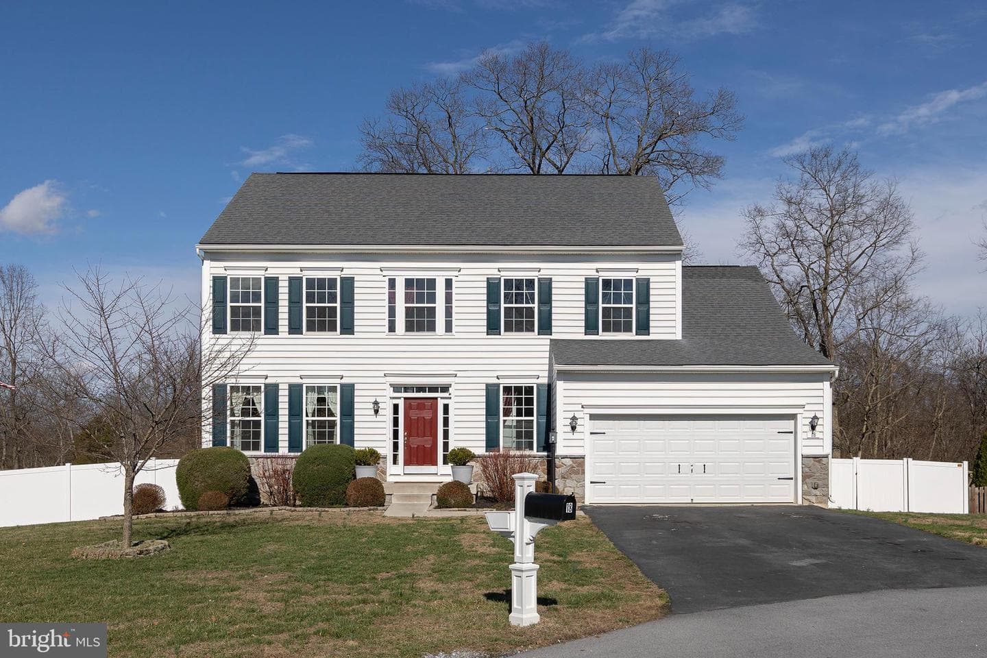 18 Summer Grove Drive photo 1
