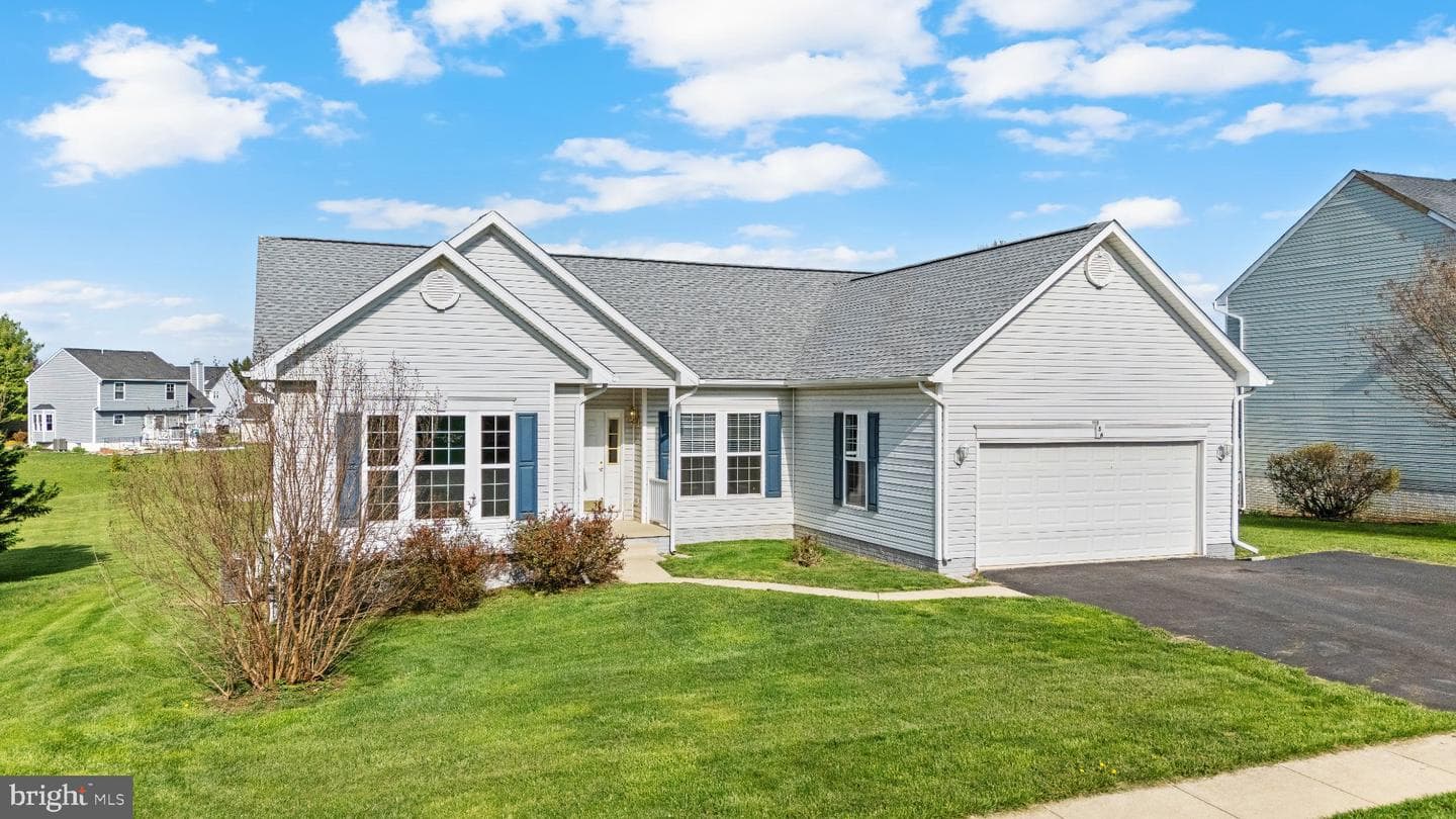 156 Crosswinds Drive photo 1