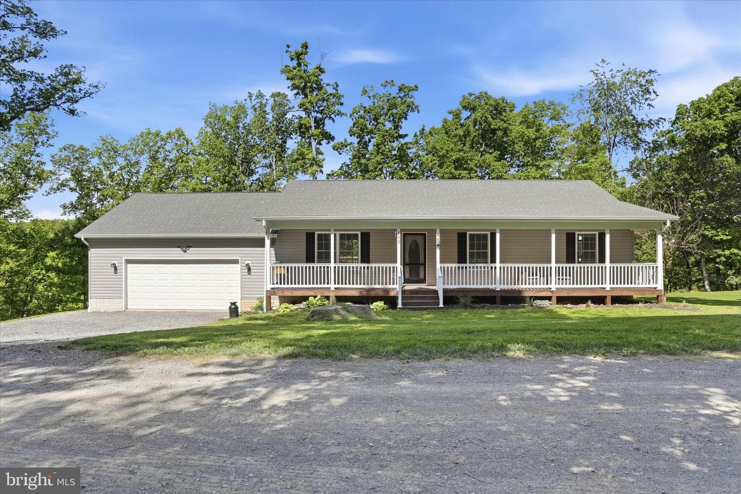 153 Chrissys Circle
