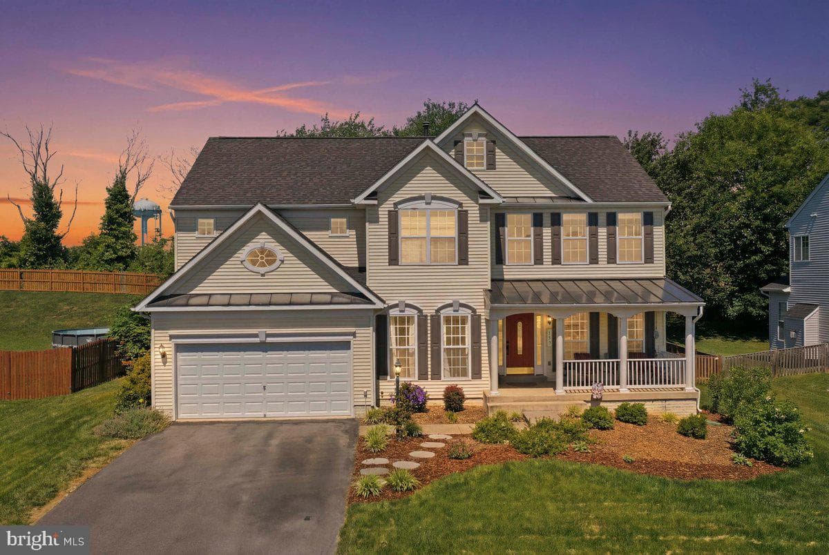 153 Stephanie Way, Charles Town