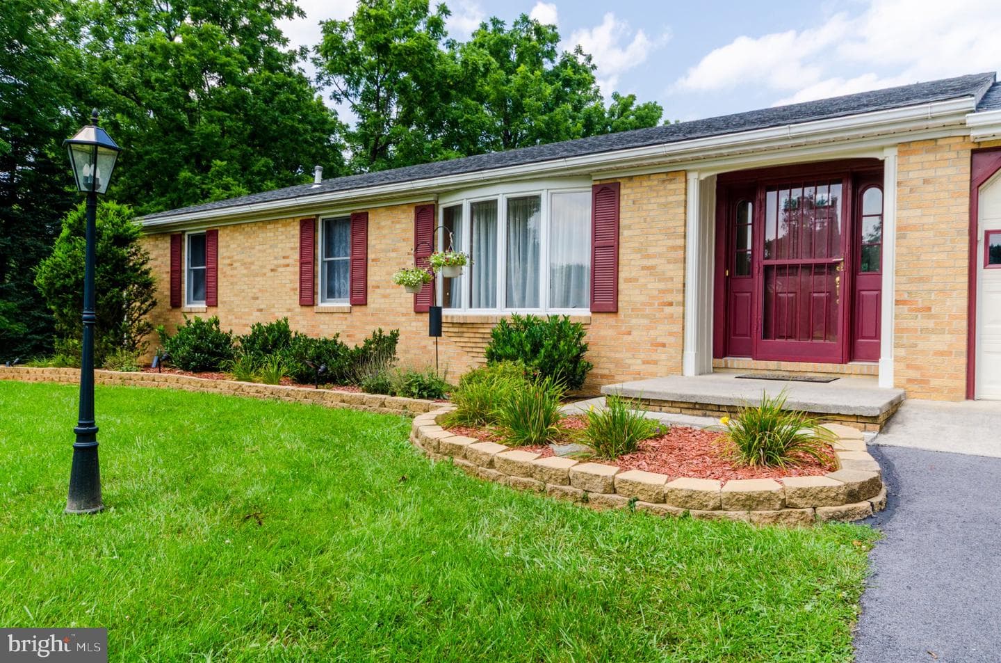887 Woodbury Drive, Kearneysville