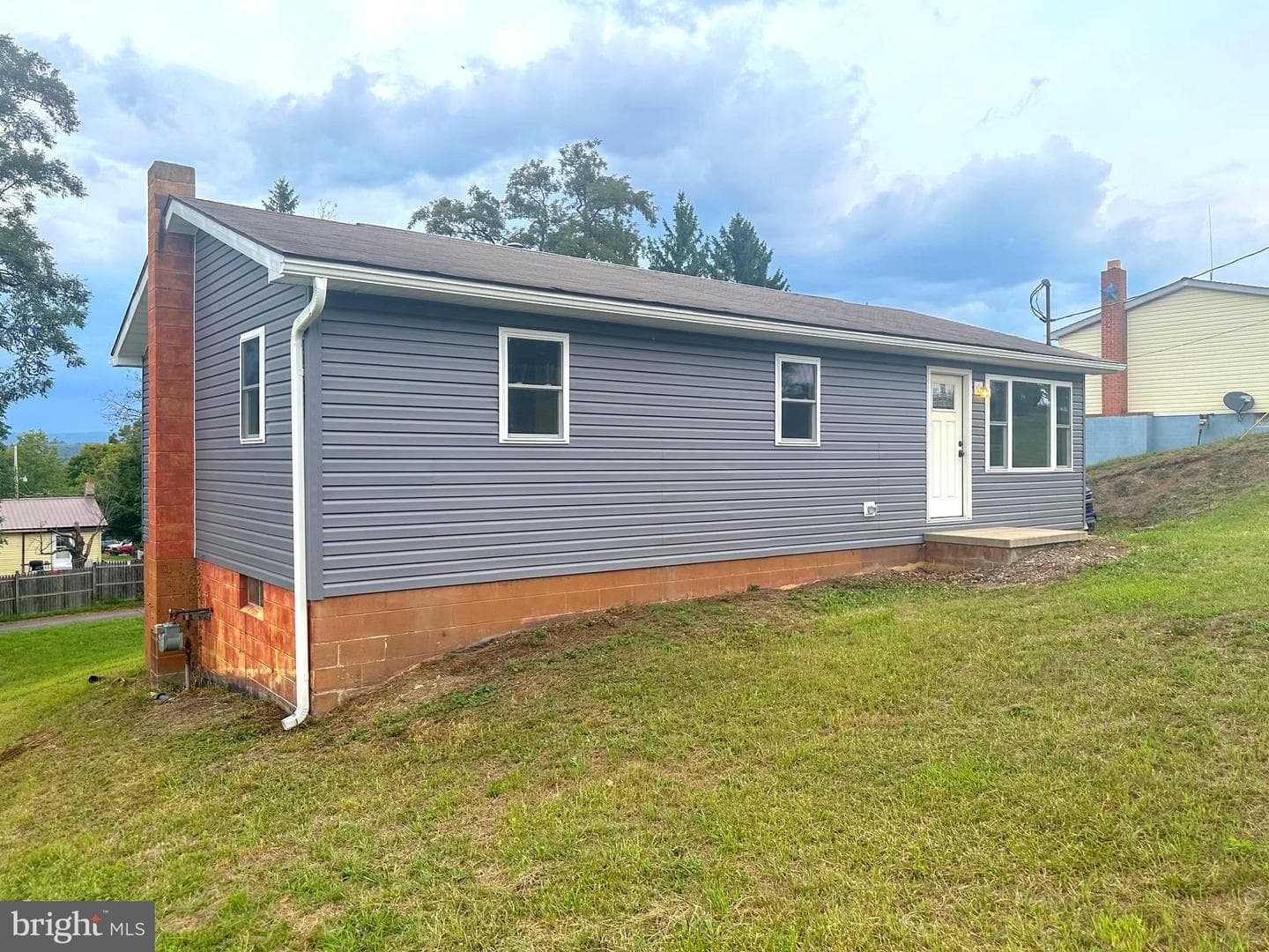 171 Walnut Street photo 1