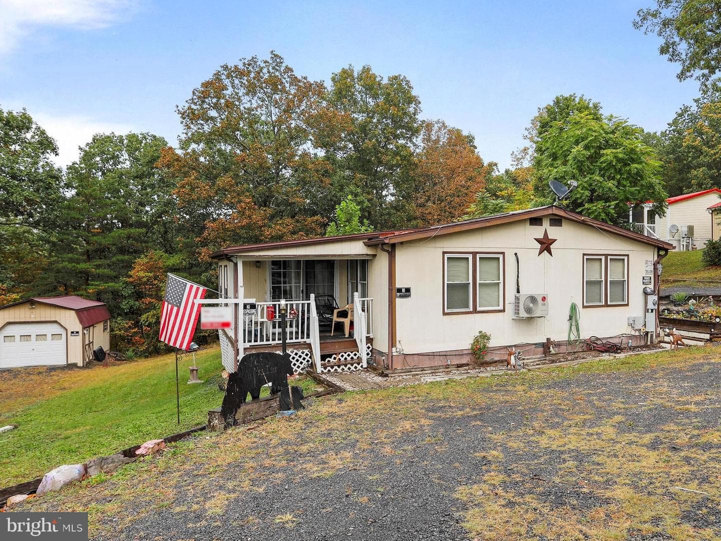 141 Birch Lane photo 1