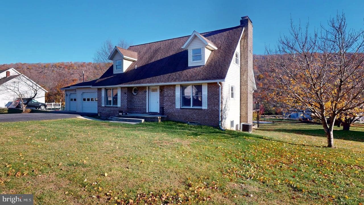 73 White Willow Court photo 1