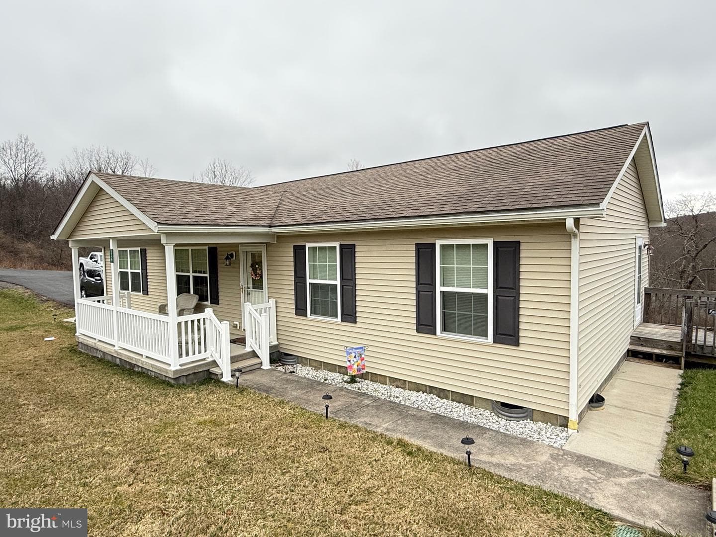 5127 Emoryville Road photo 1